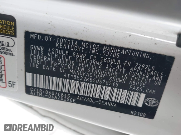 2005 Toyota Camry STD z VIN 4T1BE32K65U578545, wystawiony jako IAAI lot #41343321 z przebiegiem Nie podano mil oraz . Historia ofert i sprzedaży dostępna na DreamBid. Obrazek 9.