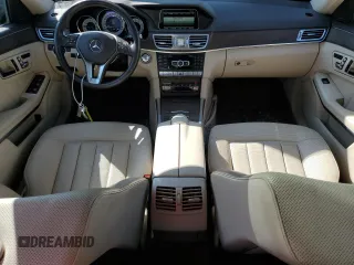 2014 Mercedes-Benz E 350 Luxury z VIN WDDHF8JB7EA980317, wystawiony jako Copart lot #58952755 z przebiegiem 106 341 mil mil oraz Szkoda całkowita • Salvage title. Historia ofert i sprzedaży dostępna na DreamBid. Obrazek 8.