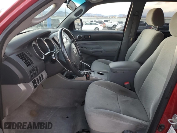 2006 Toyota Tacoma z VIN 5TEMU52N36Z193085, wystawiony jako Copart lot #53540995 z przebiegiem 219 963 mil mil oraz Szkoda całkowita • Salvage title. Historia ofert i sprzedaży dostępna na DreamBid. Obrazek 7.