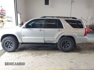 2007 Toyota 4Runner SR5 with VIN JTEZT14R078011522, listed as a IAAI auction lot 41606835 with 239,601 mi miles. Bid and sale history available at carsss.com. Image 6.