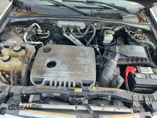 2009 Ford Escape Hybrid with VIN 1FMCU59309KB77043, listed as a Copart auction lot 63925395 with 201,171 mi miles and Clean title. Bid and sale history available at DreamBid. Image 12.