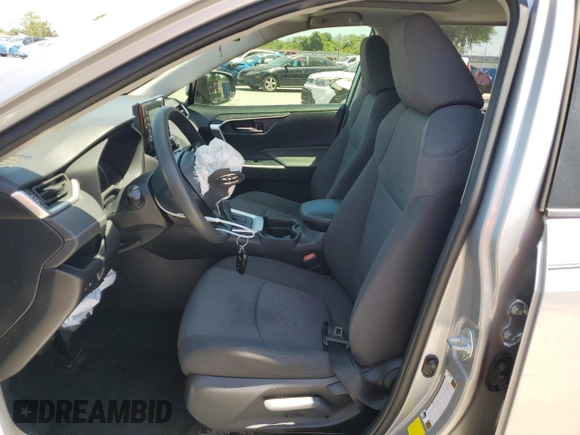 2019 Toyota RAV4 XLE with VIN JTMW1RFV3KD038428, listed as a Copart auction lot 53186505 with 60,927 mi miles and Salvage Title. Bid and sale history available at carsss.com. Image 7.