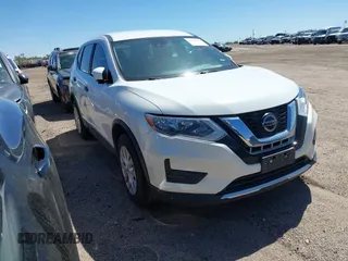 2020 Nissan Rogue SV z VIN KNMAT2MV5LP506433, wystawiony jako IAAI lot #42235656 z przebiegiem 88 160 mil mil oraz . Historia ofert i sprzedaży dostępna na DreamBid. Obrazek 1.