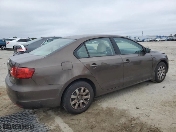 2011 Volkswagen Jetta Sedan SE w/Convenience with VIN 3VWDX7AJ6BM109220, listed as a Copart auction lot 44567495 with 228,234 mi miles and Clean Title. Bid and sale history available at carsss.com. Image 3.