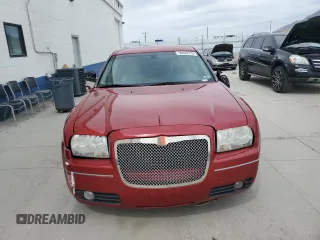 2007 Chrysler 300 Touring z VIN 2C3KA53G57H858764, wystawiony jako Copart lot #50928775 z przebiegiem 129 258 mil mil oraz Szkoda całkowita • Salvage title. Historia ofert i sprzedaży dostępna na DreamBid. Obrazek 5.