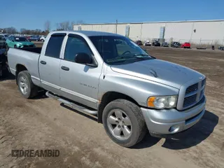 2004 Dodge 1500 SLT with VIN 1D7HU18D64S775519, listed as a IAAI auction lot 41758202 with 176,412 mi miles. Bid and sale history available at carsss.com. Image 1.