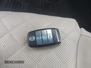 2016 Kia Optima SXL Turbo z VIN 5XXGV4L24GG085759, wystawiony jako IAAI lot #42179979 z przebiegiem 105 318 mil mil oraz . Historia ofert i sprzedaży dostępna na DreamBid. Obrazek 11.