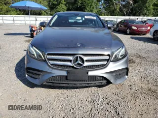 2018 Mercedes-Benz E 300 z VIN WDDZF4KB2JA340263, wystawiony jako Copart lot #58366155 z przebiegiem 91 480 mil mil oraz Czysty tytuł • Clean title. Historia ofert i sprzedaży dostępna na DreamBid. Obrazek 5.