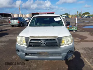 2005 Toyota Tacoma PreRunner z VIN 5TETU62N55Z086801, wystawiony jako IAAI lot #41699187 z przebiegiem 171 703 mil mil oraz . Historia ofert i sprzedaży dostępna na DreamBid. Obrazek 12.