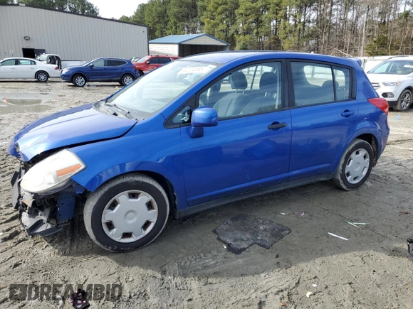 2009 Nissan Versa 1.8 SL with VIN 3N1BC13E49L469544, listed as a Copart auction lot 44134585 with 185,329 mi miles and Salvage Title. Bid and sale history available at carsss.com. Image 1.
