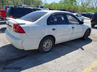 2002 Honda Civic LX with VIN 1HGES165X2L009591, listed as a IAAI auction lot 42048933 with 202,074 mi miles. Bid and sale history available at carsss.com. Image 4.