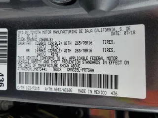 2018 Toyota Tacoma SR5 z VIN 3TMAZ5CN1JM073441, wystawiony jako Copart lot #59153555 z przebiegiem 31 383 mil mil oraz Szkoda całkowita • Salvage title. Historia ofert i sprzedaży dostępna na DreamBid. Obrazek 12.