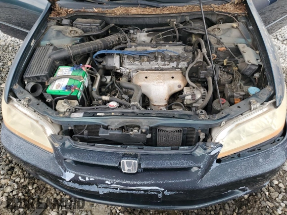 2000 Honda Accord SE with VIN 1HGCG5677YA049486, listed as a Copart auction lot 58548565 with 267,067 mi miles and Salvage title. Bid and sale history available at DreamBid. Image 11.