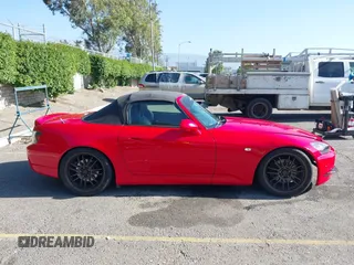 2005 Honda S2000 z VIN JHMAP21465S000043, wystawiony jako IAAI lot #42239018 z przebiegiem 165 466 mil mil oraz . Historia ofert i sprzedaży dostępna na DreamBid. Obrazek 13.