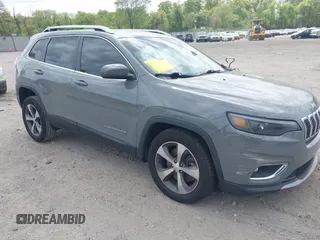2020 Jeep Cherokee Limited z VIN 1C4PJMDX7LD574229, wystawiony jako IAAI lot #42166058 z przebiegiem 84 935 mil mil oraz . Historia ofert i sprzedaży dostępna na DreamBid. Obrazek 1.