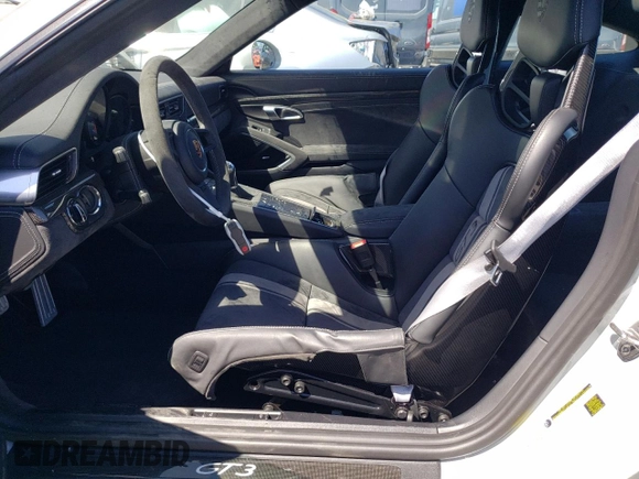 2018 Porsche 911 GT3 with VIN WP0AC2A95JS177170, listed as a Copart auction lot 60147504 with 7,925 mi miles and Clean Title. Bid and sale history available at DreamBid. Image 7.