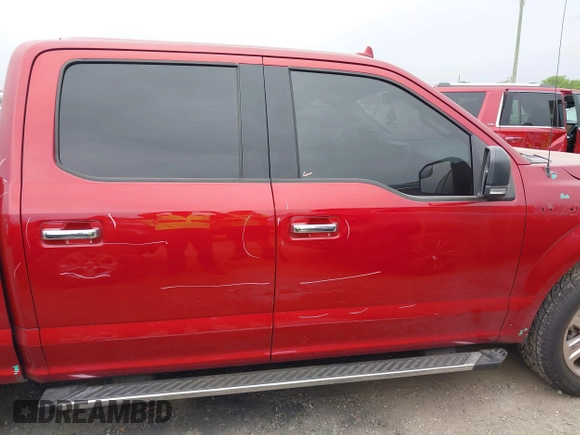 2018 Ford F-150 XL z VIN 1FTEW1CP4JKD16753, wystawiony jako IAAI lot #41944820 z przebiegiem 116 511 mil mil oraz . Historia ofert i sprzedaży dostępna na DreamBid. Obrazek 13.