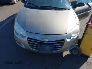 2004 Chrysler Sebring LXi with VIN 1C3EL55R34N373158, listed as a IAAI auction lot 40717029 with 117,595 mi miles and . Bid and sale history available at DreamBid. Image 6.