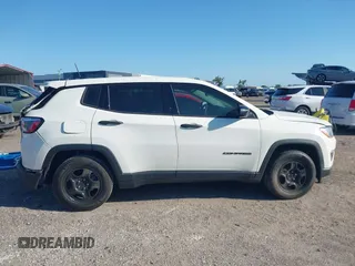 2020 Jeep Compass Sport с VIN 3C4NJCAB9LT134159, выставлен на аукционе IAAI как лот 42590521 с пробегом 57 507 миль миль и . История ставок и продаж доступна на DreamBid. Изображение 13.