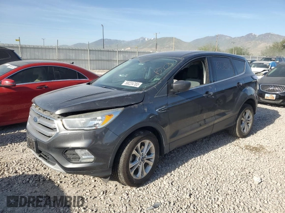 2017 Ford Escape SE z VIN 1FMCU0GD3HUF08778, wystawiony jako Copart lot #58224765 z przebiegiem 67 211 mil mil oraz Szkoda całkowita • Salvage title. Historia ofert i sprzedaży dostępna na DreamBid. Obrazek 1.