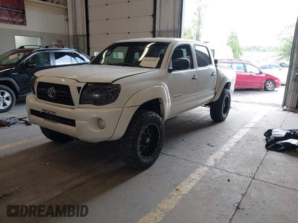 2007 Toyota Tacoma with VIN 5TELU42NX7Z435698, listed as a IAAI auction lot 42243332 with 207,618 mi miles and . Bid and sale history available at DreamBid. Image 18.
