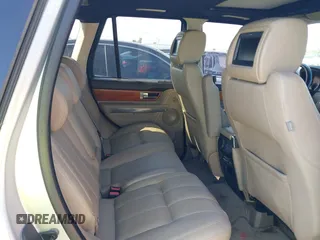 2011 Land Rover Range Rover Sport HSE LUX with VIN SALSK2D46BA269119, listed as a IAAI auction lot 42172365 with Not Provided miles. Bid and sale history available at carsss.com. Image 8.
