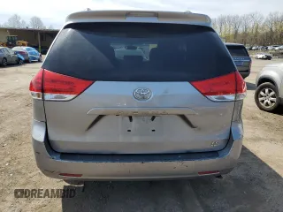 2013 Toyota Sienna LE with VIN 5TDJK3DC0DS065499, listed as a Copart auction lot 54142115 with 498,690 mi miles and Clean Title. Bid and sale history available at carsss.com. Image 6.