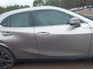 2022 Lexus UX 200 z VIN JTHP3JBH4N2049713, wystawiony jako IAAI lot #41618189 z przebiegiem 40 363 mil mil oraz . Historia ofert i sprzedaży dostępna na DreamBid. Obrazek 13.