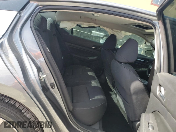 2019 Nissan Altima SV z VIN 1N4BL4DV2KC132035, wystawiony jako Copart lot #56140955 z przebiegiem 82 983 mil mil oraz Nie do naprawy • Non repairable. Historia ofert i sprzedaży dostępna na DreamBid. Obrazek 10.
