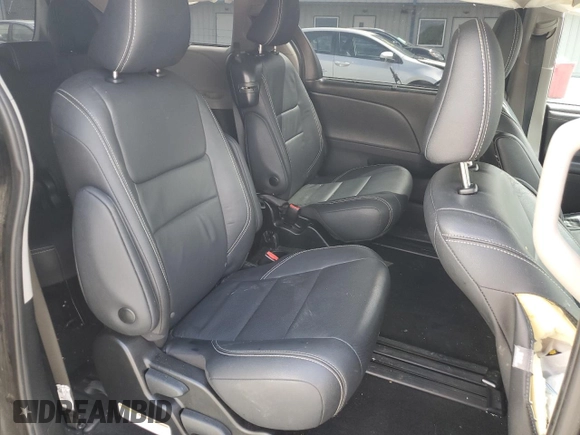 2018 Toyota Sienna SE с VIN 5TDXZ3DC9JS912005, выставлен на аукционе Copart как лот 52794685 с пробегом 75 861 миль миль и Списание • Salvage title. История ставок и продаж доступна на DreamBid. Изображение 11.