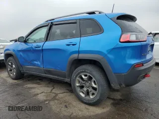 2019 Jeep Cherokee Trailhawk with VIN 1C4PJMBX7KD308842, listed as a Copart auction lot 59807225 with 65,908 mi miles and Clean title. Bid and sale history available at DreamBid. Image 2.