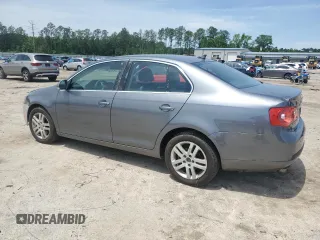 2007 Volkswagen Jetta 2.5 with VIN 3VWRG71K57M000611, listed as a Copart auction lot 55950635 with Not provided miles and Salvage title. Bid and sale history available at DreamBid. Image 2.