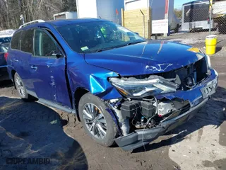 2018 Nissan Pathfinder SV with VIN 5N1DR2MM4JC667617, listed as a IAAI auction lot 41611640 with NaN miles. Bid and sale history available at carsss.com. Image 1.