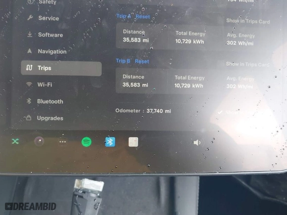 2022 Tesla Model Y Performance with VIN 7SAYGDEF0NF451086, listed as a IAAI auction lot 41793689 with 37,740 mi miles. Bid and sale history available at carsss.com. Image 7.