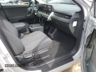 2025 Hyundai Ioniq 5 z VIN 7YAKM4DA8SY002745, wystawiony jako IAAI lot #42135641 z przebiegiem 686 mil mil oraz . Historia ofert i sprzedaży dostępna na DreamBid. Obrazek 5.
