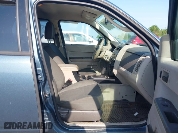 2011 Ford Escape XLS with VIN 1FMCU0C78BKA78085, listed as a IAAI auction lot 42556934 with 118,017 mi miles and . Bid and sale history available at DreamBid. Image 5.