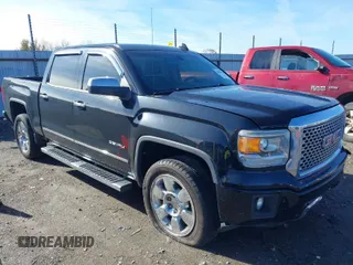 2015 GMC Sierra 1500 Denali with VIN 3GTU2WEJ6FG510700, listed as a IAAI auction lot 38033978 with 220,820 mi miles. Bid and sale history available at carsss.com. Image 1.