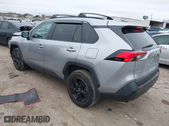 2021 Toyota RAV4 XLE with VIN 2T3W1RFVXMC148125, listed as a IAAI auction lot 41645741 with 66,047 mi miles. Bid and sale history available at carsss.com. Image 3.