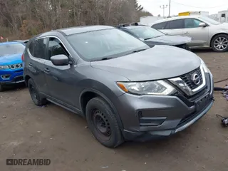 2017 Nissan Rogue SV with VIN 5N1AT2MV1HC773613, listed as a IAAI auction lot 41718631 with 92,461 mi miles. Bid and sale history available at carsss.com. Image 1.