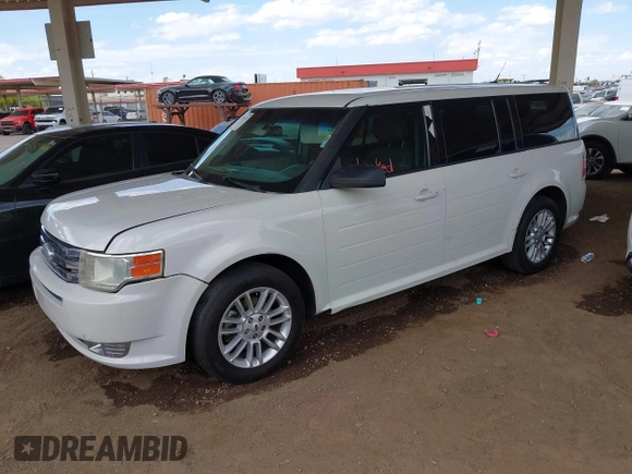 2012 Ford Flex SE with VIN 2FMGK5BC9CBD00535, listed as a IAAI auction lot 42015137 with 208,869 mi miles. Bid and sale history available at carsss.com. Image 2.
