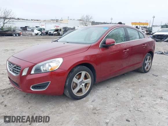 2012 Volvo S60 T5 with VIN YV1622FS6C2079928, listed as a IAAI auction lot 42021144 with 133,976 mi miles. Bid and sale history available at carsss.com. Image 2.