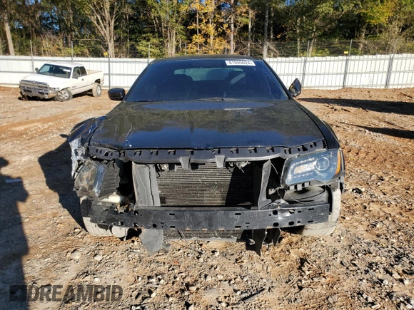 2013 Chrysler 300 S z VIN 2C3CCABG2DH527578, wystawiony jako Copart lot #81095624 z przebiegiem 217 456 mil mil oraz Szkoda całkowita • Salvage title. Historia ofert i sprzedaży dostępna na DreamBid. Obrazek 5.