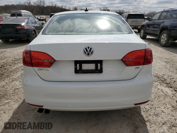 2014 Volkswagen Jetta Sedan SE w/Connectivity with VIN 3VWD07AJ2EM431586, listed as a Copart auction lot 48257215 with 75,418 mi miles and Salvage Title. Bid and sale history available at carsss.com. Image 6.