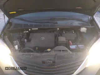2015 Toyota Sienna LE AAS with VIN 5TDKK3DC2FS685245, listed as a IAAI auction lot 41849185 with 141,545 mi miles. Bid and sale history available at carsss.com. Image 10.