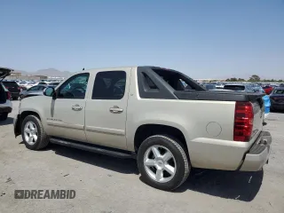 2007 Chevrolet Avalanche LTZ z VIN 3GNEC12037G218415, wystawiony jako Copart lot #61975825 z przebiegiem 86 519 mil mil oraz Szkoda całkowita • Salvage title. Historia ofert i sprzedaży dostępna na DreamBid. Obrazek 2.