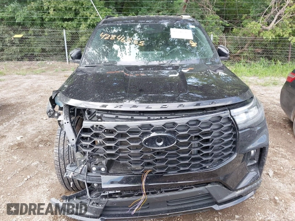 2025 Ford Explorer ST-Line with VIN 1FMUK8KH7SGB38511, listed as a IAAI auction lot 42846565 with 11,936 mi miles and . Bid and sale history available at DreamBid. Image 12.