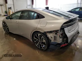 2024 Toyota Prius SE z VIN JTDACACU9R3023031, wystawiony jako Copart lot #55943855 z przebiegiem 7 647 mil mil oraz Szkoda całkowita • Salvage title. Historia ofert i sprzedaży dostępna na DreamBid. Obrazek 2.
