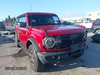 2021 Ford Bronco with VIN 1FMDE5BH8MLA79307, listed as a IAAI auction lot 41590912 with 27,196 mi miles. Bid and sale history available at carsss.com. Image 1.