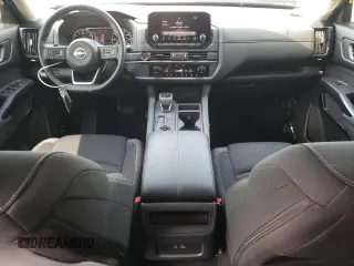 2024 Nissan Pathfinder S z VIN 5N1DR3ACXRC254727, wystawiony jako Copart lot #67361294 z przebiegiem 1 438 mil mil oraz Szkoda całkowita • Salvage title. Historia ofert i sprzedaży dostępna na DreamBid. Obrazek 8.