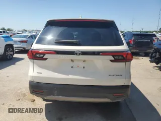 2024 Toyota Highlander XLE with VIN 5TDAAAB53RS028837, listed as a Copart auction lot 52251485 with 31,040 mi miles and Salvage title. Bid and sale history available at DreamBid. Image 6.